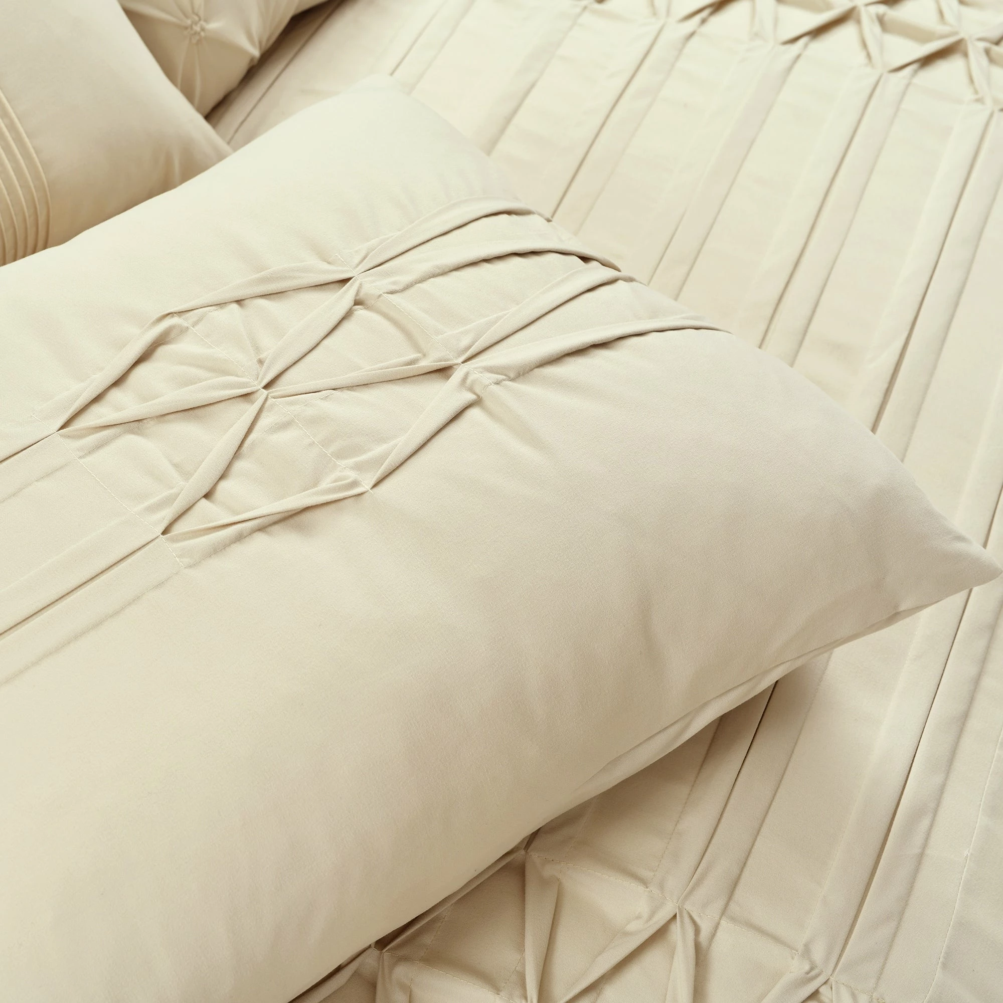 Budget ✨ Lush Decor Arora Pleat 5 Piece Comforter Set White ✨ 5 Budget ✨ Lush Decor Arora Pleat 5 Piece Comforter Set White ✨ - Image 5