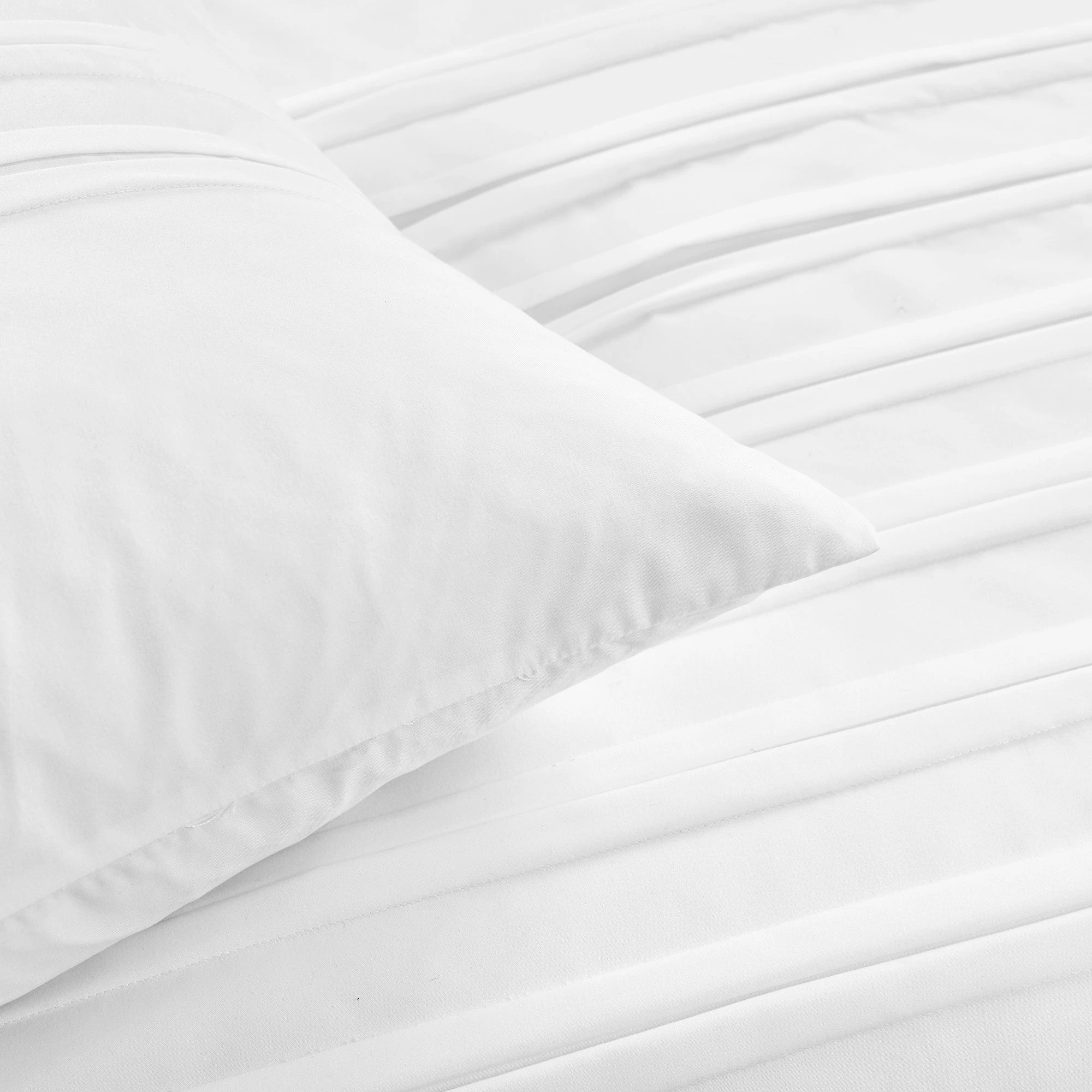Budget ✨ Lush Decor Arora Pleat 5 Piece Comforter Set White ✨ 10 Budget ✨ Lush Decor Arora Pleat 5 Piece Comforter Set White ✨ - Image 10