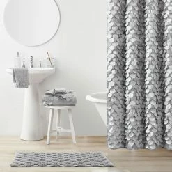 Budget 𧨠Lush Decor Gigi Bath Rug π― 8 Budget 𧨠Lush Decor Gigi Bath Rug π― -Lush Decor Shop Lush Decor Gigi Bath Rug 3