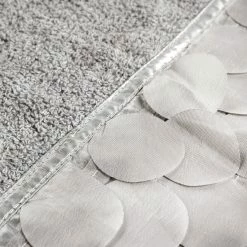 New π― Lush Decor Gigi Bath Towel - 27'' X 50'' β 8 New π― Lush Decor Gigi Bath Towel - 27'' X 50'' β -Lush Decor Shop Lush Decor Gigi Bath Towel 3