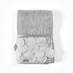 Budget 💯 Lush Decor Gigi Fingertip Bath Towel - 12'' X 18'' 🧨