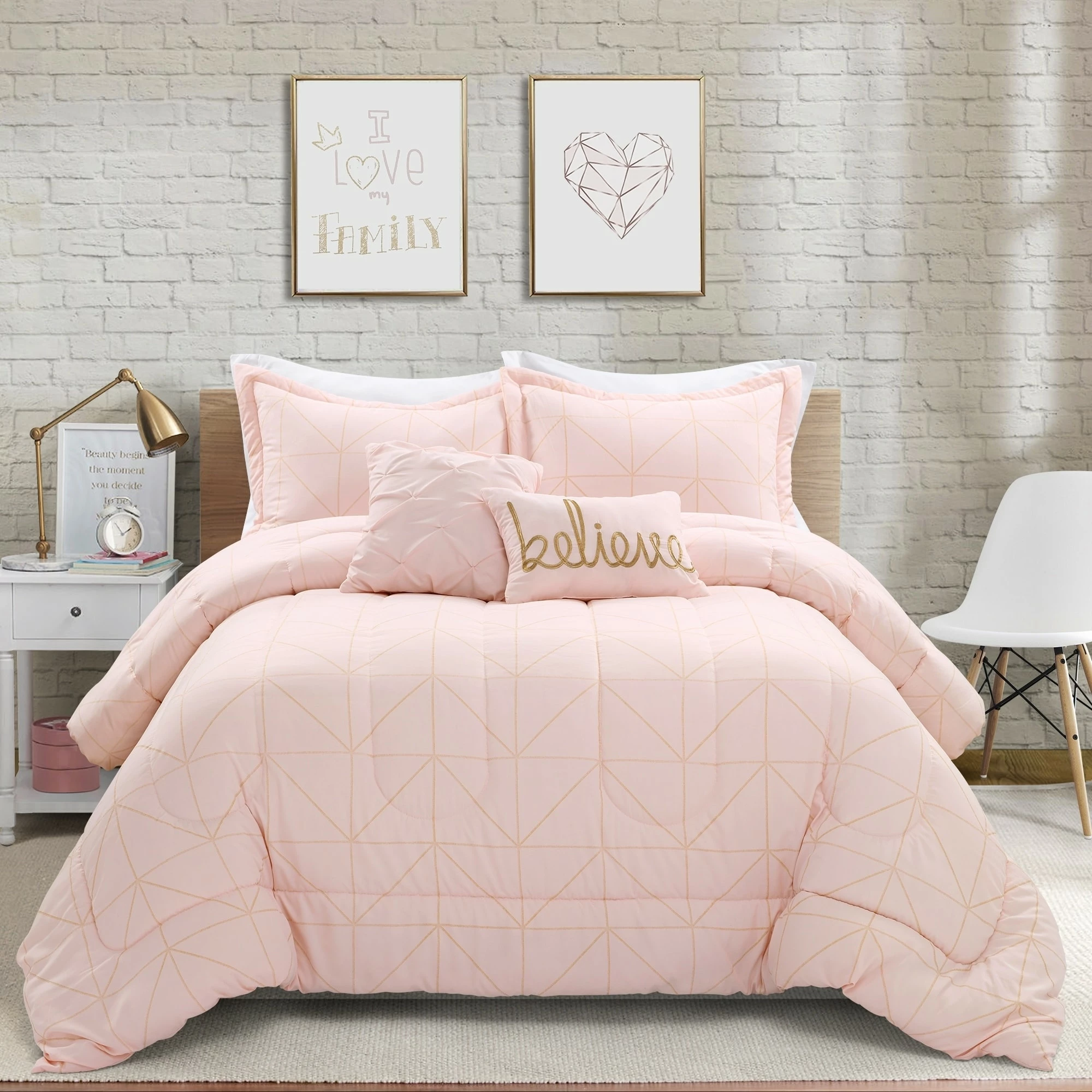 Brand new β¨ Lush Decor Trio Geo Metallic Print Comforter Set Blush & Gold π 10 Brand new β¨ Lush Decor Trio Geo Metallic Print Comforter Set Blush & Gold π - Image 10