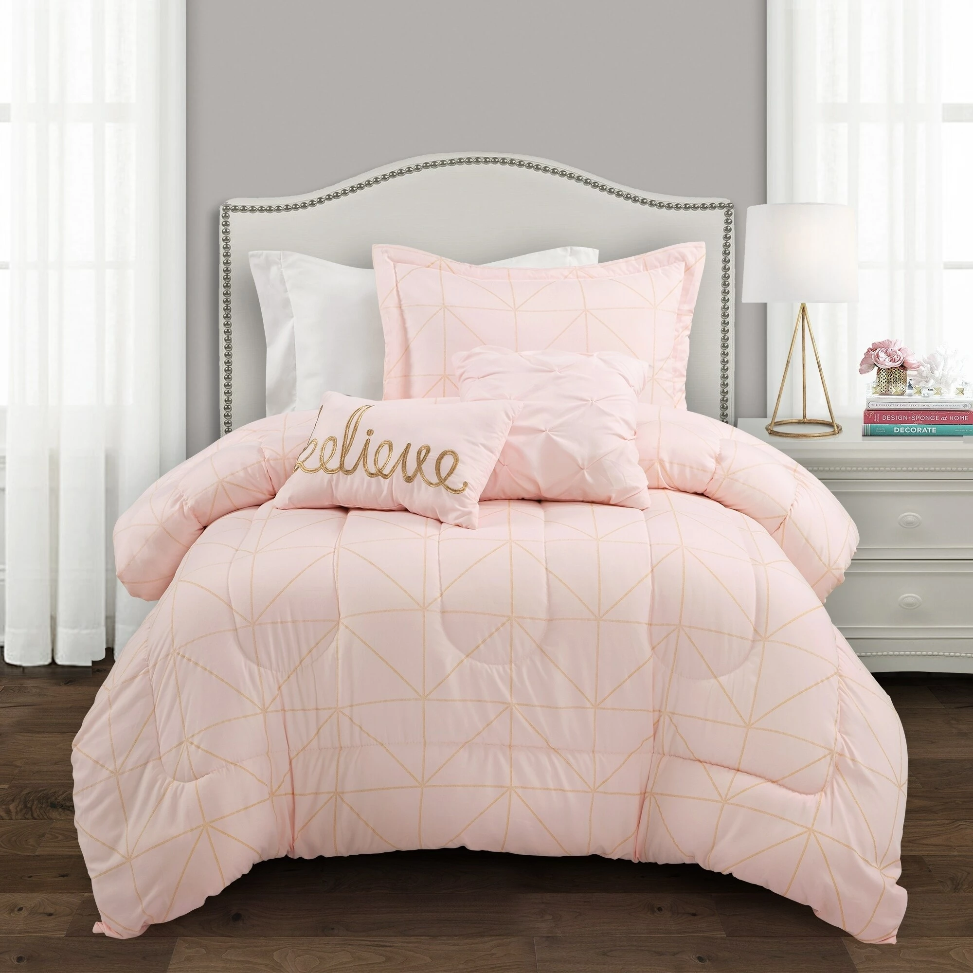 Brand new β¨ Lush Decor Trio Geo Metallic Print Comforter Set Blush & Gold π 2 Brand new β¨ Lush Decor Trio Geo Metallic Print Comforter Set Blush & Gold π - Image 2